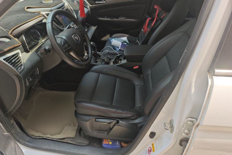 Used CHANGAN CS75 2017 Shangkui Edition 1.5T Automatic Fengxiang Model
