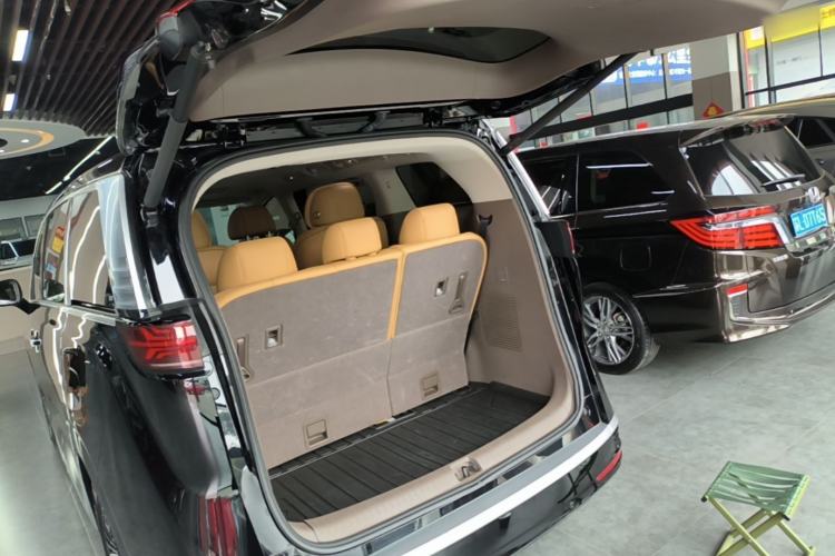 Used Denza D9 2024 DM-i 1050 Luxury Model Trunk