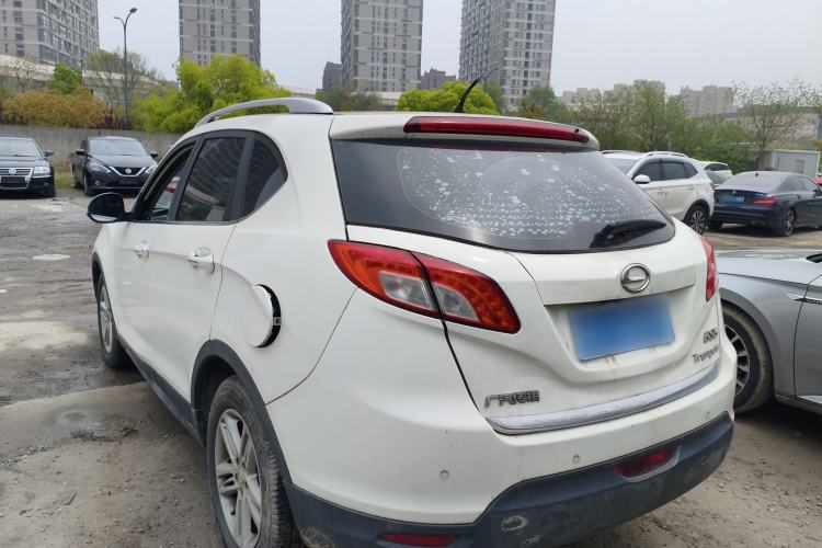 Used GAC Trumpchi GS5 2013 2.0L Automatic Two-Wheel Drive Light Interior Special Edition
