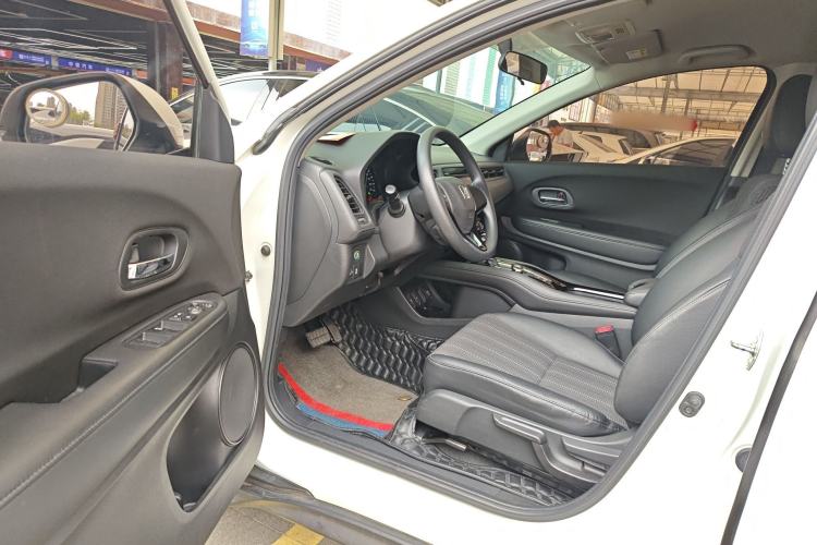 Used Honda Vezel 2017 1.8L CVT 2WD Elite Model
