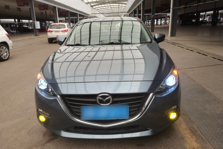 Used Mazda Mazda 3 Axela 2014 Sedan 1.5L Automatic Luxury Model
