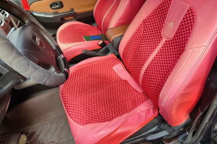 Used JMC Baodian 2018 2.9T New Value-Packed Two-Wheel-Drive Diesel Comfort Version with Standard Cargo Bed – JX4D30B5L