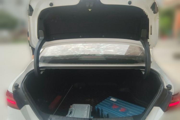 Used Geely Auto Binray 2018 14T CVT Binyi Edition Trunk