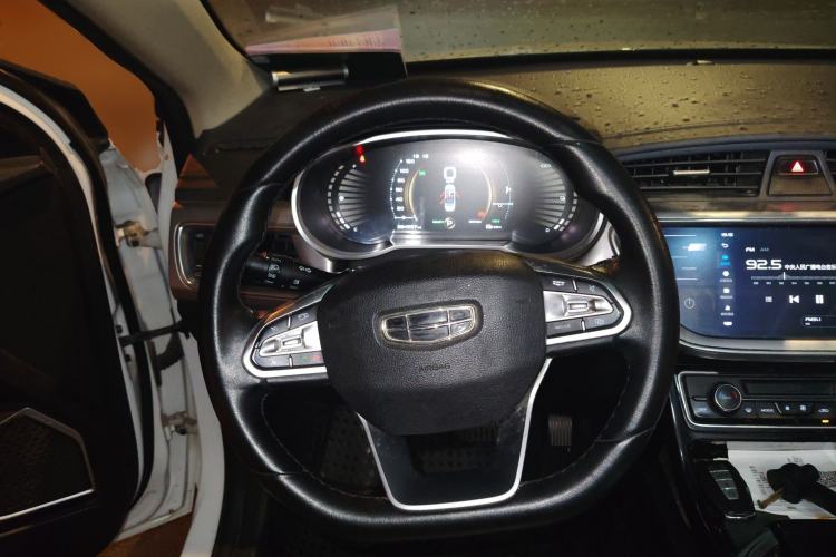 Used Geely Auto Emgrand GL New Energy 2019 1.5T DCT Zhiyue Model Steering Wheel