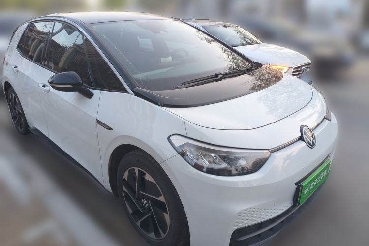 Used Volkswagen ID.3 2023 Upgraded Model Pure Intelligent Enjoyment Version Front Right 45 Deg