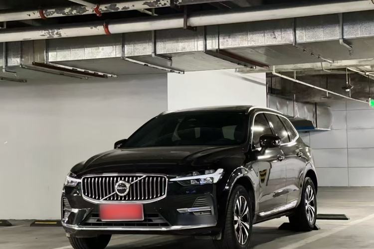 Used Volvo XC60 2025 B5 4x4 Smart Luxury Edition