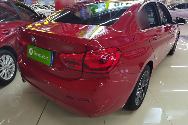 Used BMW 1 Series 2019 118i Fashion Model Rear Right 45 Deg