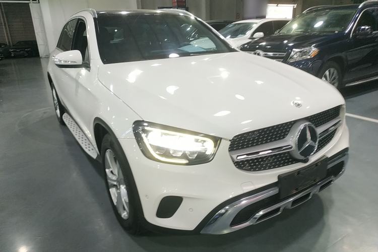 Used Mercedes-Benz GLC 2020 GLC 260 L 4MATIC Dynamic Model Front Right 45 Deg