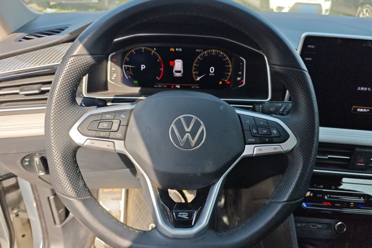 Used Volkswagen Tiguan L 2024 330TSI Automatic Two-Wheel Drive R-Line Enhanced Edition Steering Wheel