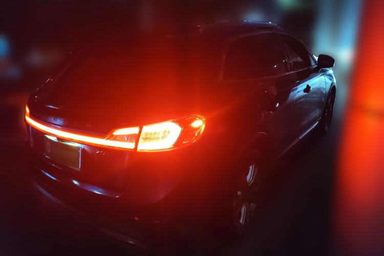 Used Lincoln MKX 2017 2.0T Two-Wheel Drive Deluxe Edition
