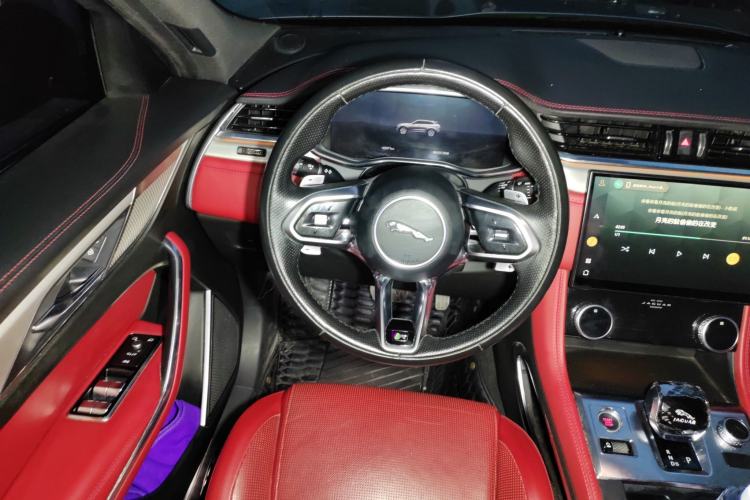 Used Jaguar F-PACE 2021 250 PS R-Dynamic S
