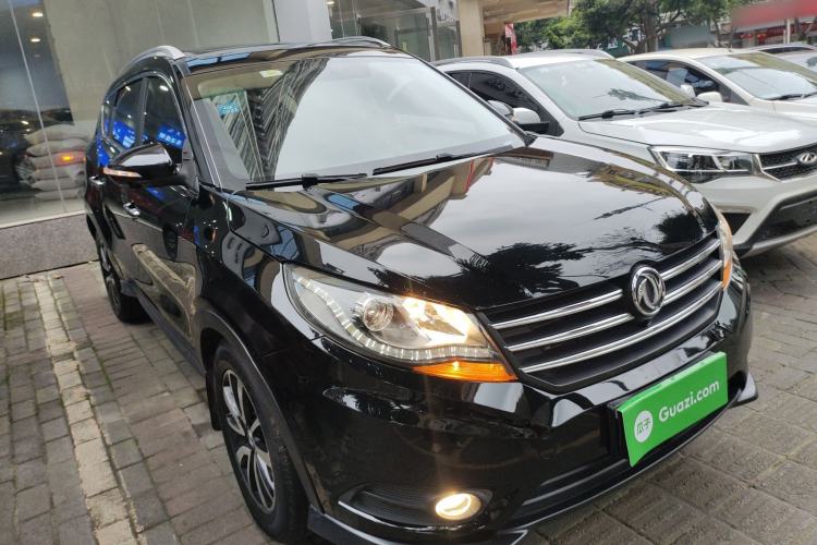 Used Dongfeng Fengon 580 2017 Revised Version 1.5T CVT Luxury Edition Front Right 45 Deg