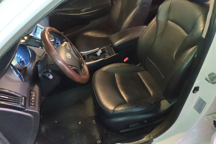 Used Hyundai Sonata 2013 2.4L Automatic Leading Edition China IV Standard
