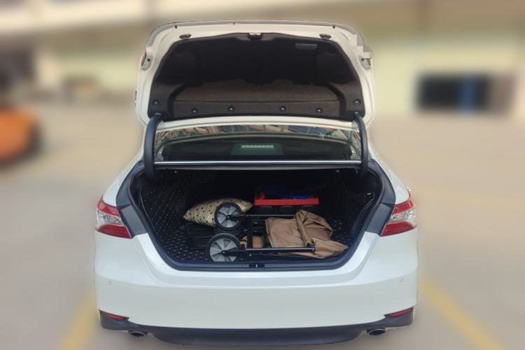 Used Toyota Camry 2019 2.5G Luxury Edition China VI Standard Trunk