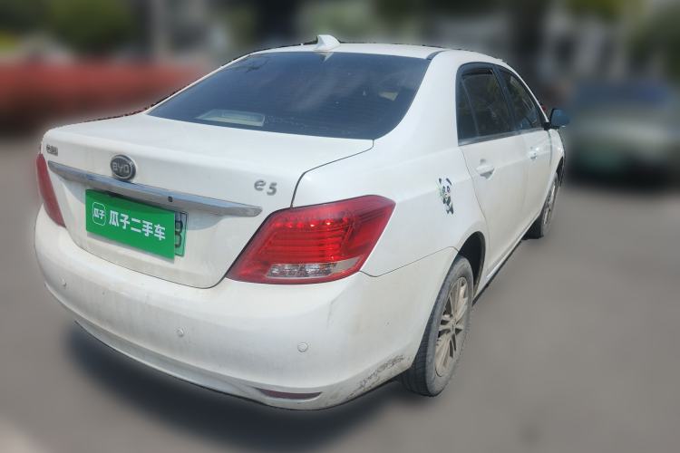 Used BYD e5 2018 450 Smart Connect Enjoyment Version