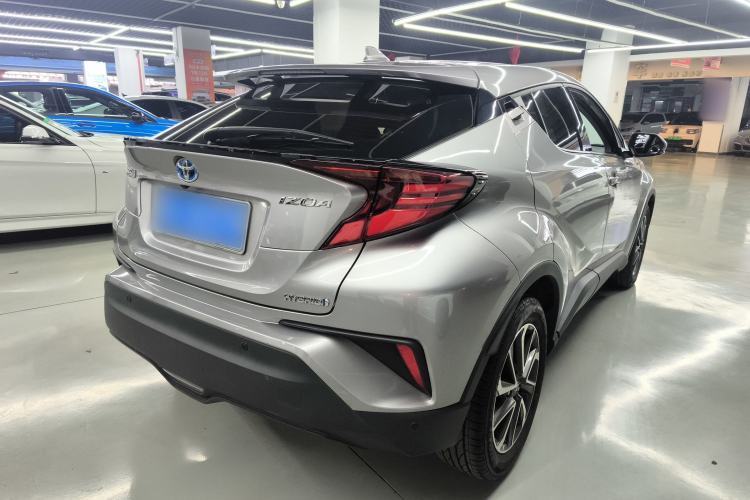 Used Toyota IZOA 2021 Dual-Motor 2.0L Yichi Edition Exterior 5