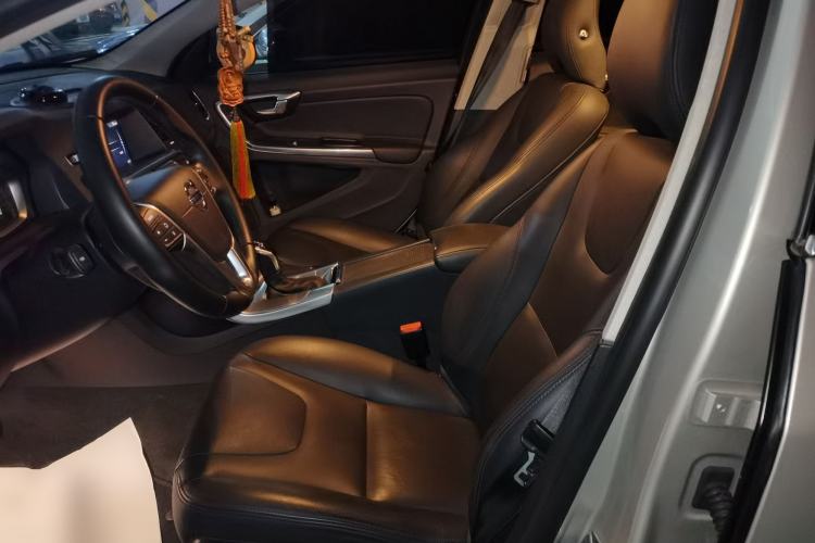 Used Volvo S60 2018 S60L T3 Smart Upgrade Edition
