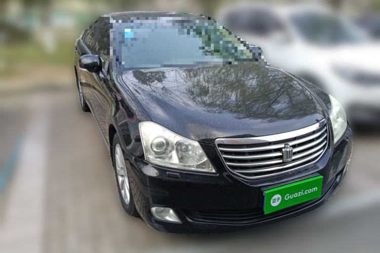 Used Toyota Crown 2010 2.5L Royal Genuine Leather Edition Front Right 45 Deg