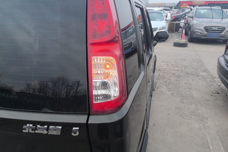 Used Suzuki Wagon R X5 2013 Revised Version 1.4L VVT Cruise Edition Right Rear Taillight