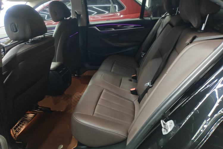 Used BMW 5 Series 2018 525Li Luxury Package
