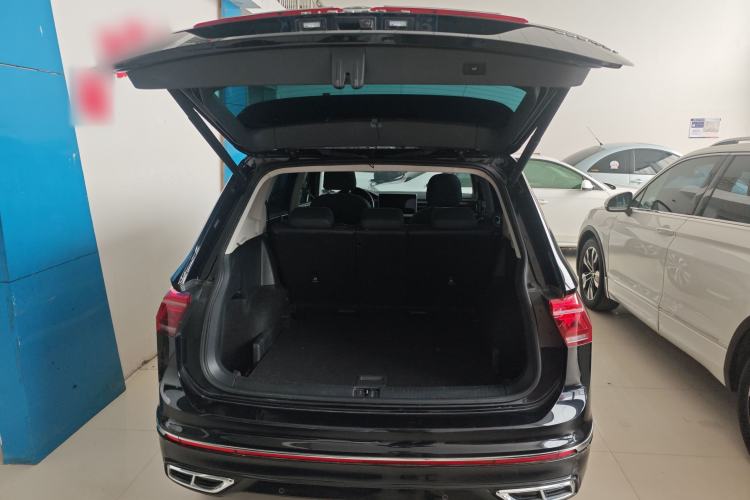 Used Volkswagen Tiguan L 2022 330TSI Automatic Two-Wheel Drive R-Line Enhanced Edition
