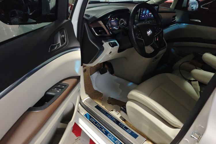 Used Buick GL8 2021 Land Cruiser Executive Class 652T Luxury Model Driver Seat