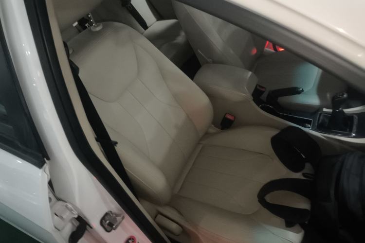 Used Geely Auto Emgrand 2017 Sedan Million Edition 1.5L Manual Luxury Model