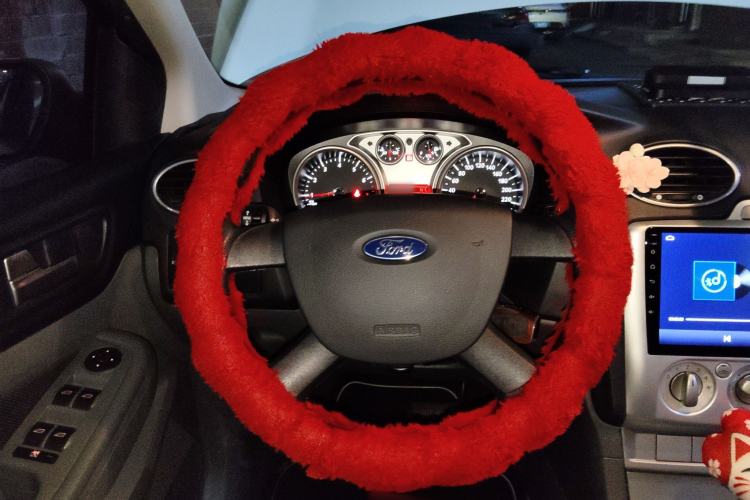 Used Ford Focus 2013 Hatchback Classic 1.8L Automatic Base Model
