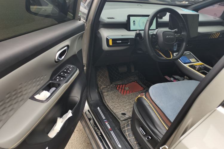 Used AION Y 2022 70 Intelligent Edition Lithium Iron Phosphate
