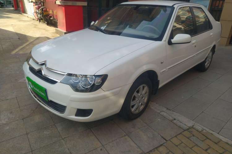 Used Citroen Elysee 2013 Sedan Classic 1.6L Manual Tech Edition