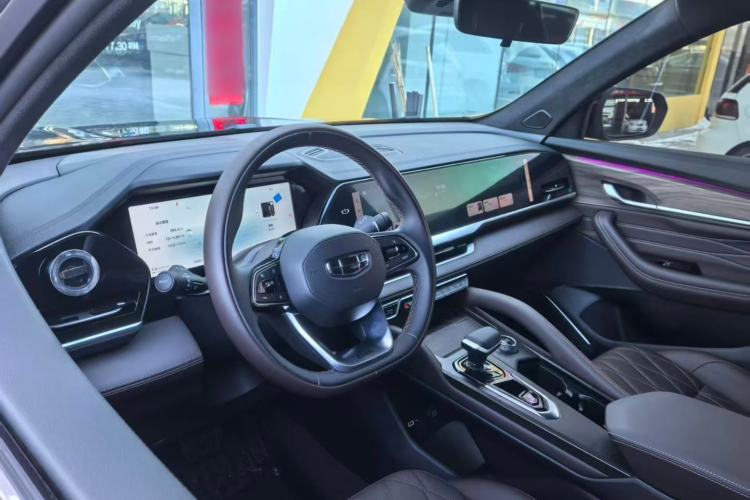 Used Geely Auto Monjaro L 2025 2.0TD Automatic Xingyun Version Interior 2