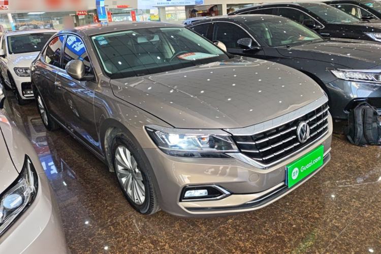 Used Volkswagen Passat 2019 330TSI Elite Edition China VI
