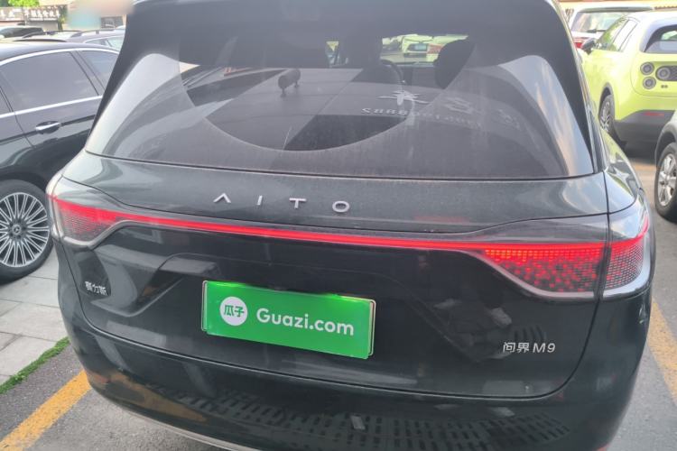 Used Hima AITO M9 2025 Extended-Range Ultra Version 52 kWh 6-Seater
