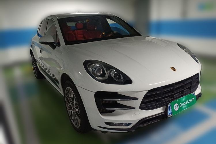 Used Porsche Macan 2017 Macan Turbo 3.6T Front Right 45 Deg