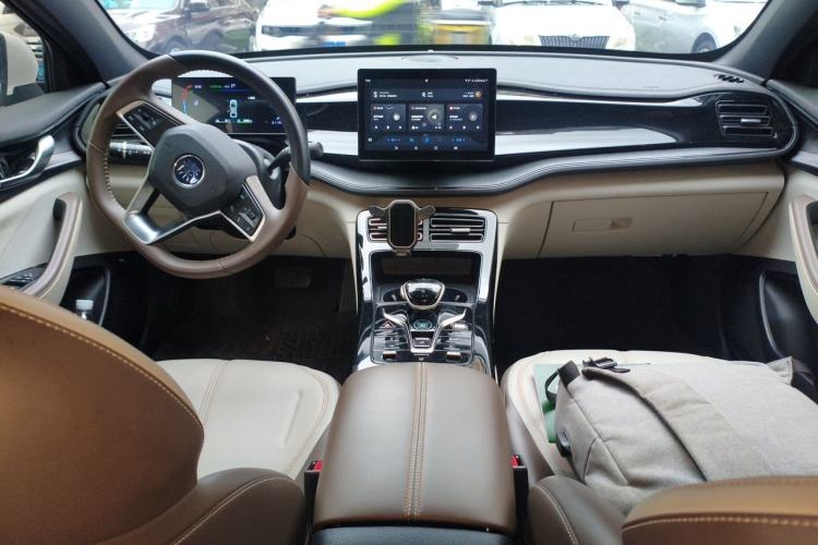 Used BYD Qin PLUS 2024 HONOR Edition DM-i 55KM Leading Model
