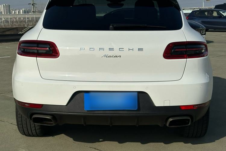 Used Porsche Macan 2017 Macan 2.0T Exterior 12