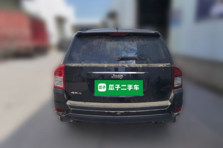 Used Jeep Compass 2013 2.0L two-wheel drive sport version
