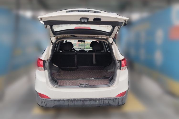 Used Hyundai ix35 2012 2.0L Automatic Two-Wheel Drive Elite Edition GLS Trunk