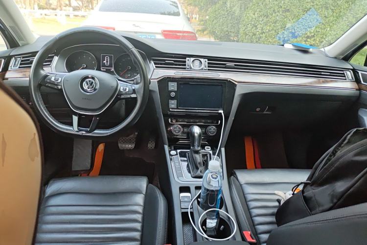 Used Volkswagen Magotan 2019 330TSI DSG Luxury Version China VI Standard