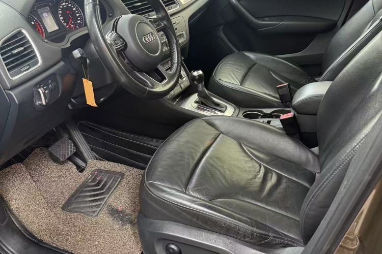 Used Audi Q3 2015 35 TFSI quattro Technology Edition Left Front Seat