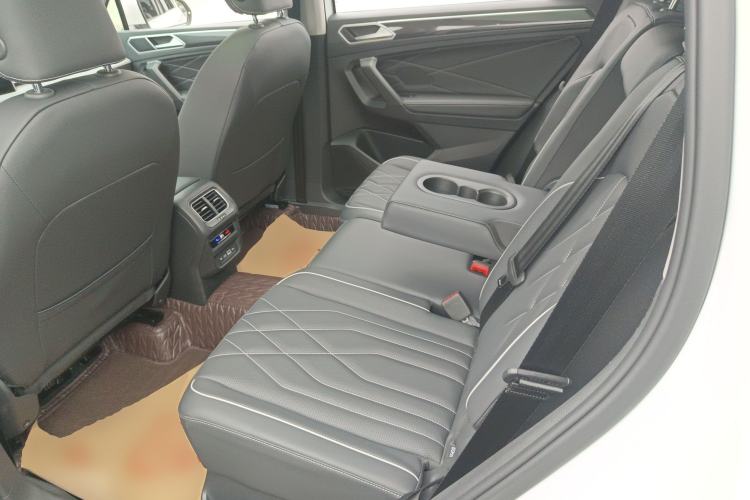 Used Volkswagen Tiguan L 2023 300TSI Automatic Two-Wheel Drive Smart Edition