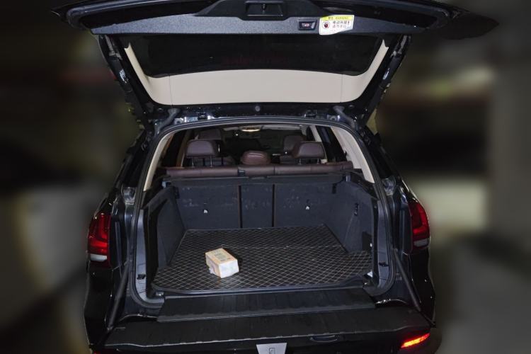 Used BMW X5 2018 xDrive28i
