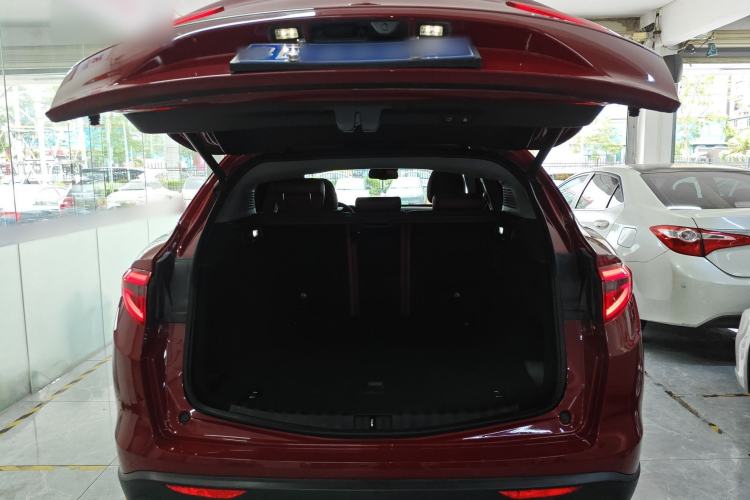 Used Alfa Romeo Stelvio 2017 2.0T 200HP Elite Edition