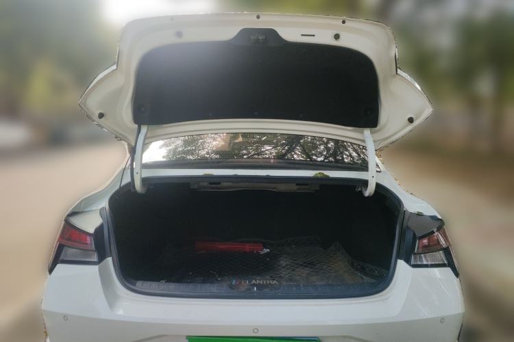 Used Hyundai Elantra 2022 1.5L CVT LUX Prestige Edition
