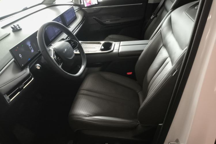 Used SAIC MAXUS Dajia 7 2024 605 km Extended Range Highland Version Six-Seater Left Front Seat