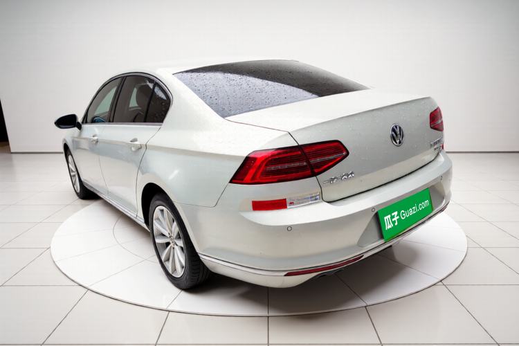 Used Volkswagen Magotan 2018 330TSI DSG Advanced Model
