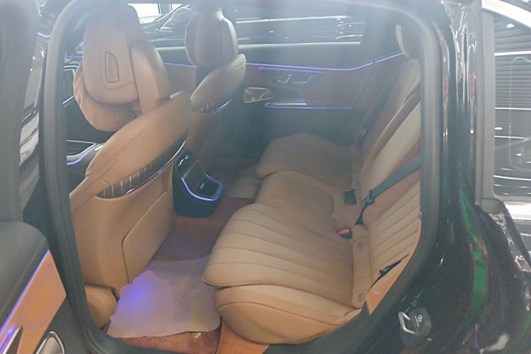 Used Mercedes-Benz E-Class 2024 E 300 L Luxury Model
