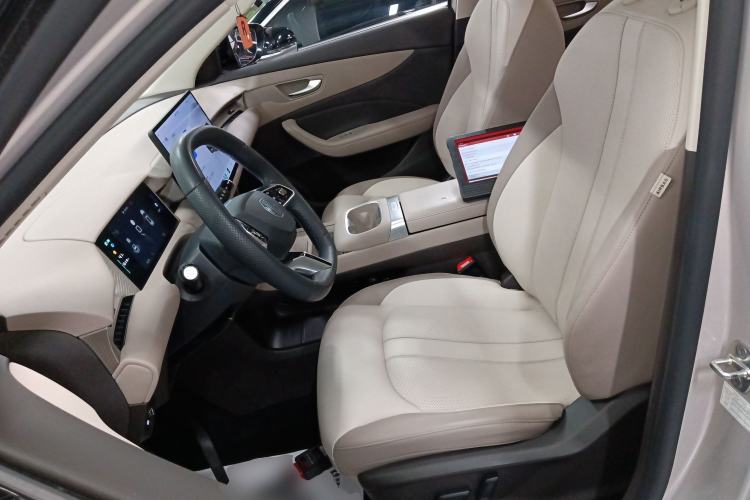 Used MG ES5 2025 525max Rear-Drive Intelligent Driving Version Left Front Seat