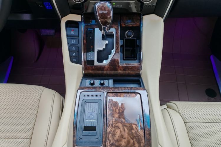 Used Toyota Alphard 2021 Dual-Engine 2.5L Luxury Edition
