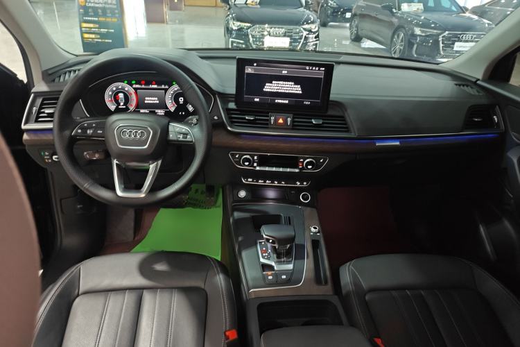 Used Audi Q5L 2022 40T Luxury Elegant Model